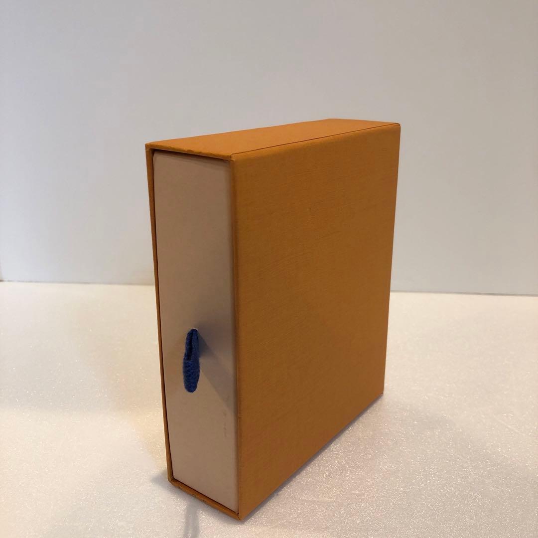 ルイヴィトン　LVサークル ネックストラップ付き スマートフォンホルダー