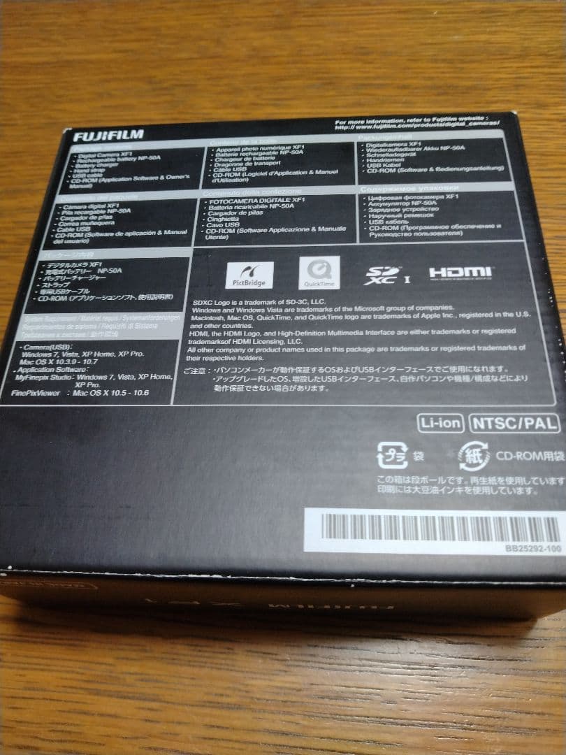 【箱あり】FUJIFILM XF1 富士フィルムコンパクトデジタルカメラ　黒