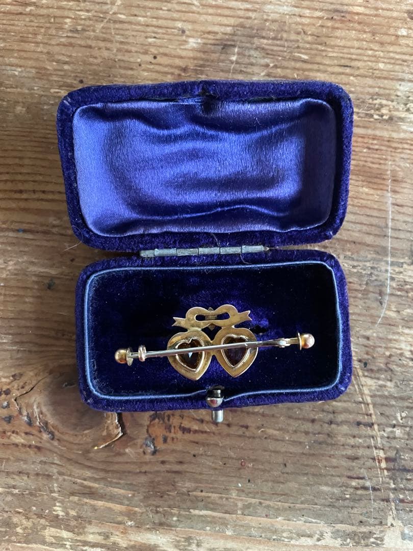 イギリスアンティーク　ダブルハート　ブローチ