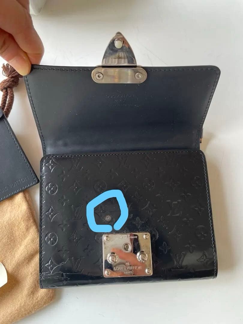 ルイヴィトン ヴェルニ モノグラム ポシェット・クレア ブラック