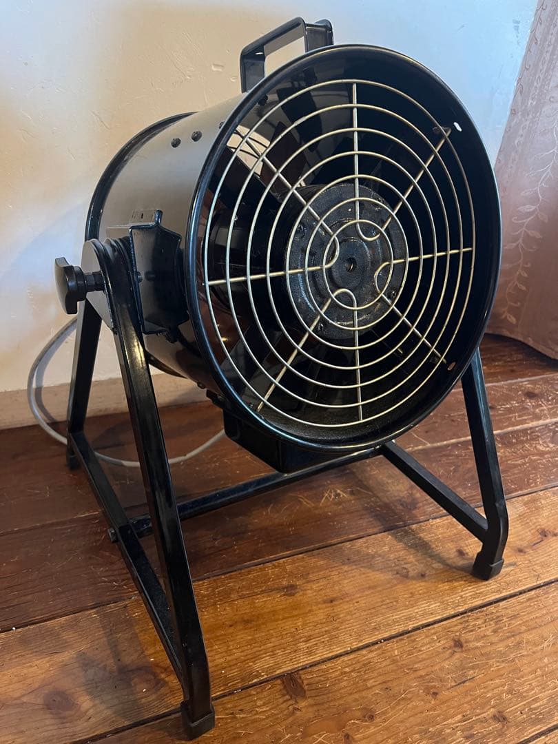 すごい‼️威力‼️業務用扇風機 HPF-320CST 560W 送風機　爆風‼️