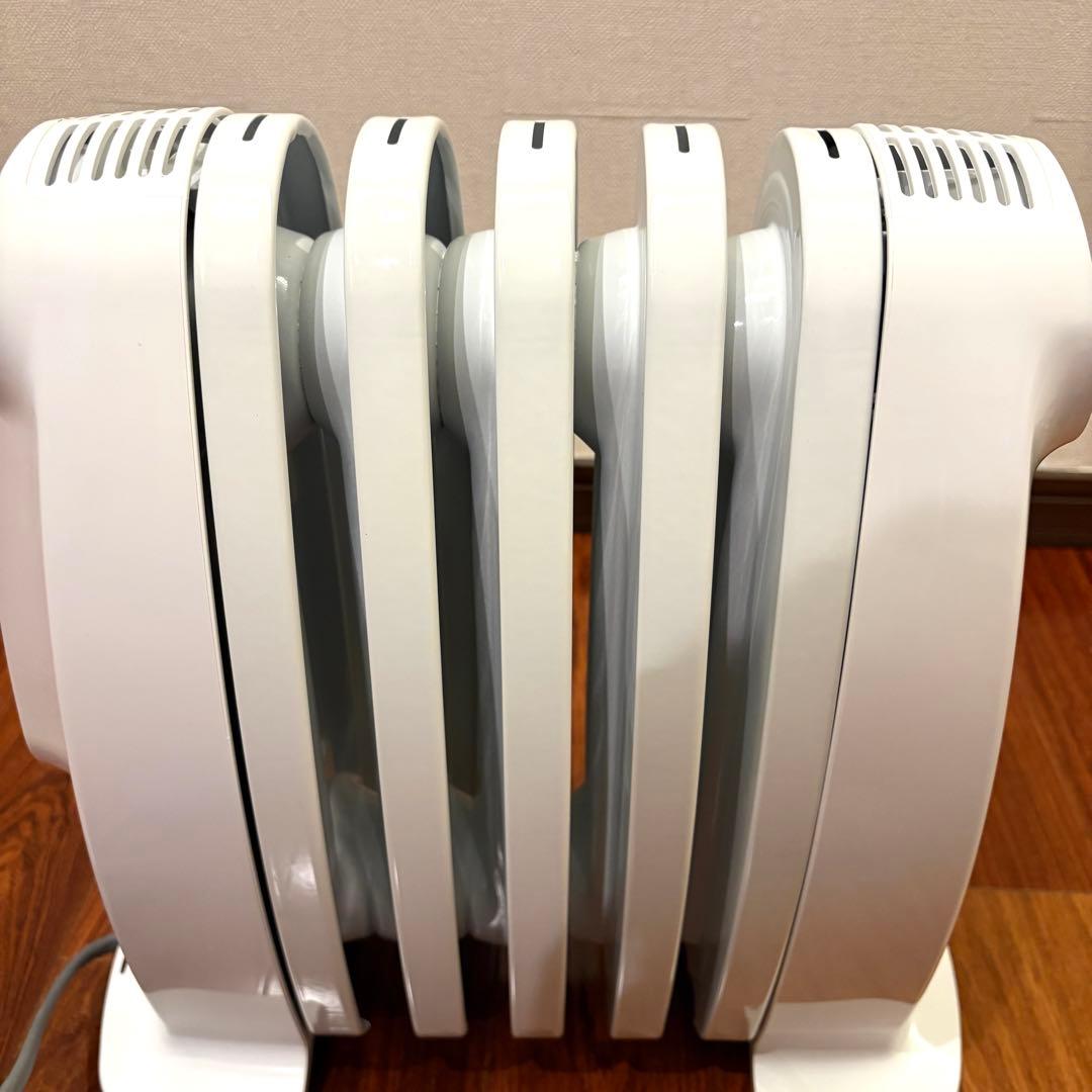 【美品】DeLonghi オイルヒーター ホワイト　NJ0505E デロンギ