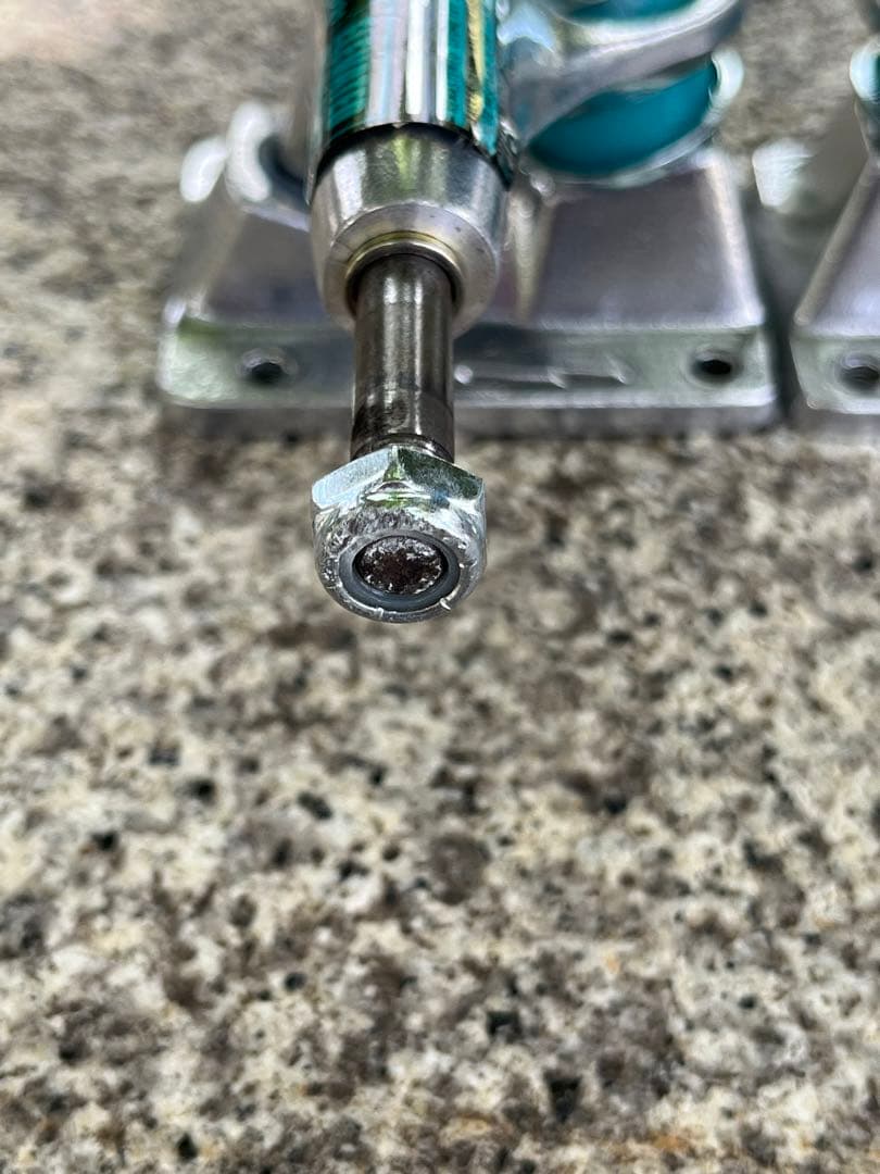 Thunder Trucks T-II HI 147 サンダートラック