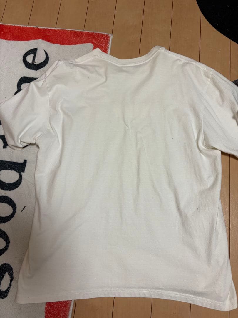 Burberry × supreme tシャツ