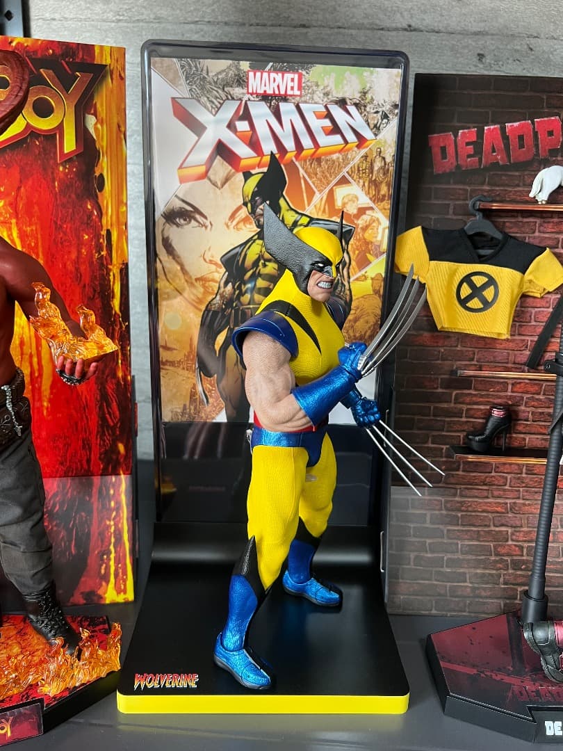 炎スタジオ　ウルヴァリン HOTTOYS 1/6