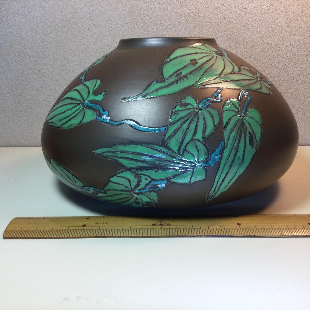 陶芸　手作り陶器　壷　自然薯図柄