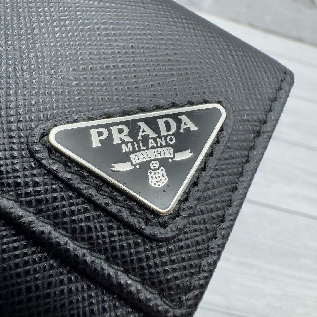 【美品】PRADA　キーケース　6連 三角ロゴ　 サフィアーノ ブラック