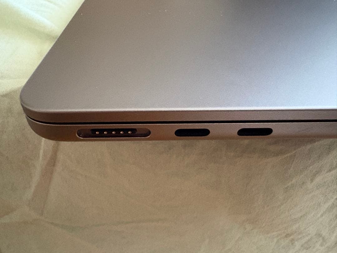 Apple MacBook Air M2 スペースグレイ