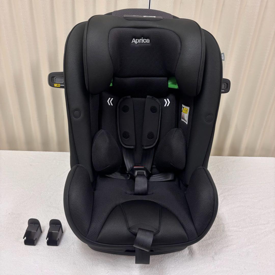 クリーニング済　☆美品☆　アップリカ　フォームフィット　ISOFIX　ブラック