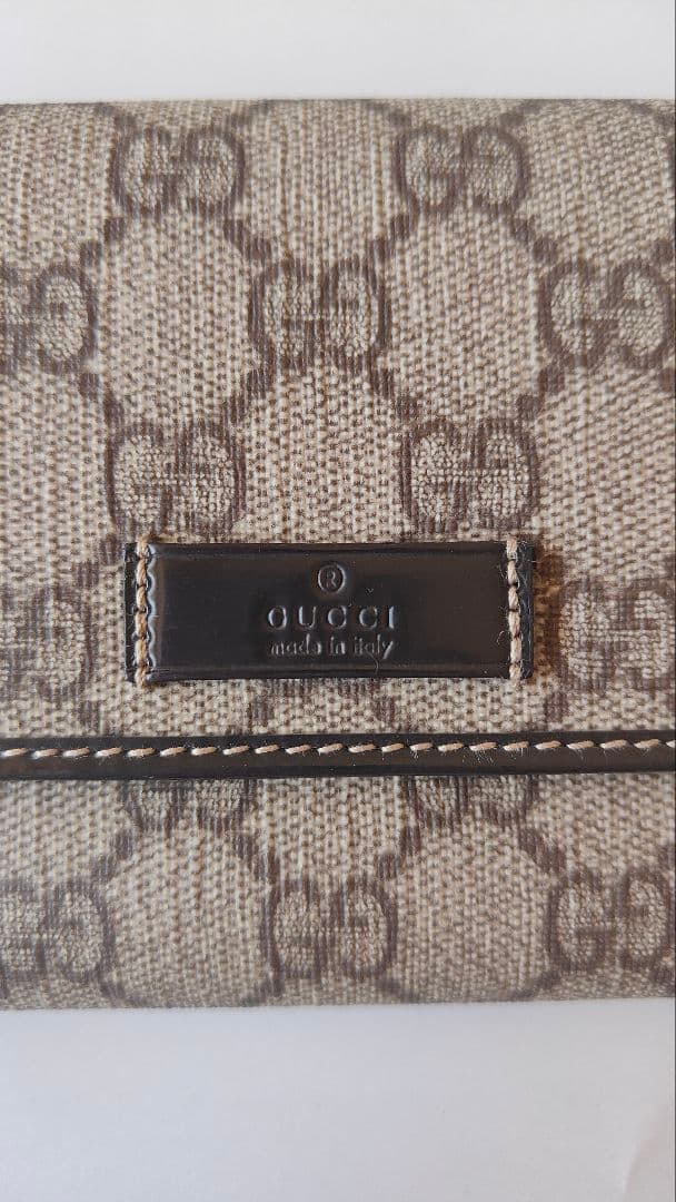 mon【未使用】GUCCI 二つ折り財布 GG柄 PVC ブラウン