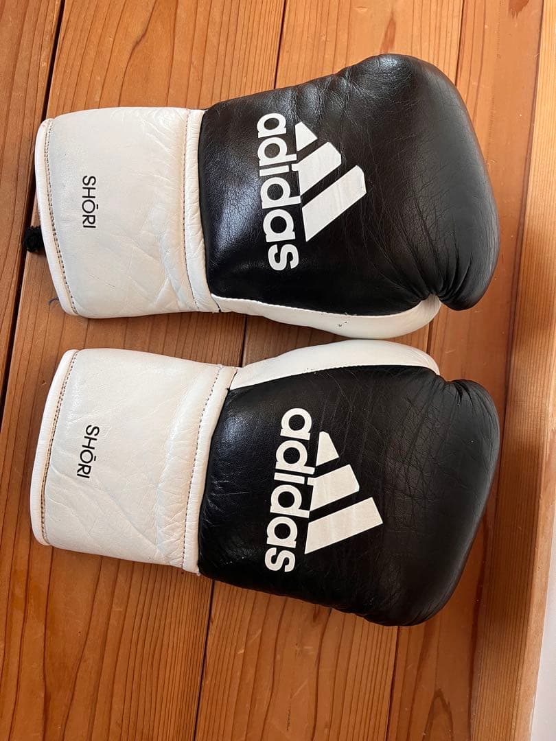 adidas ADISHORI ボクシンググローブ 黒/白 日本製　8オンス