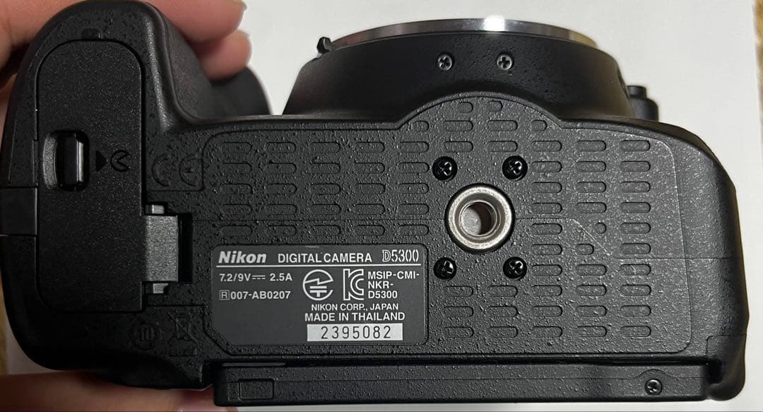 ズーさん　付属品充実超美品Nikon D5300ダブルレンズWi-Fi接続