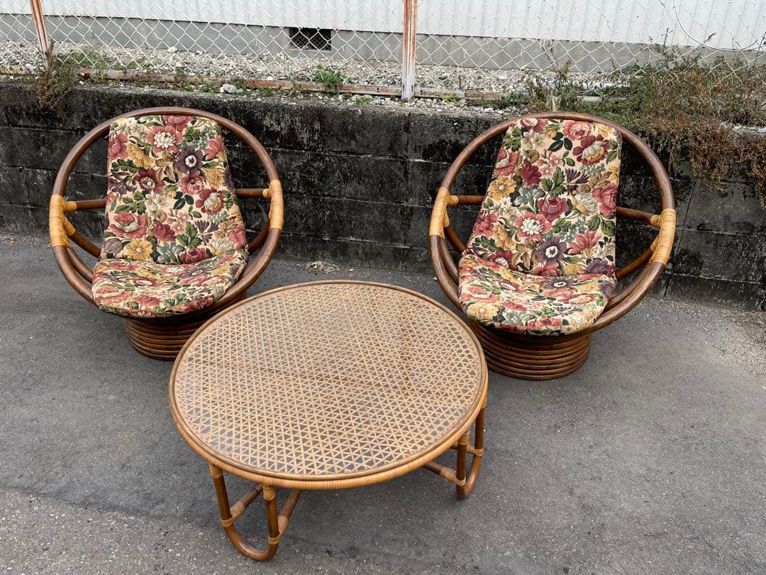 （中古品）アンティーク家具3点セット。 配送なし、取りに来れる方のみ。