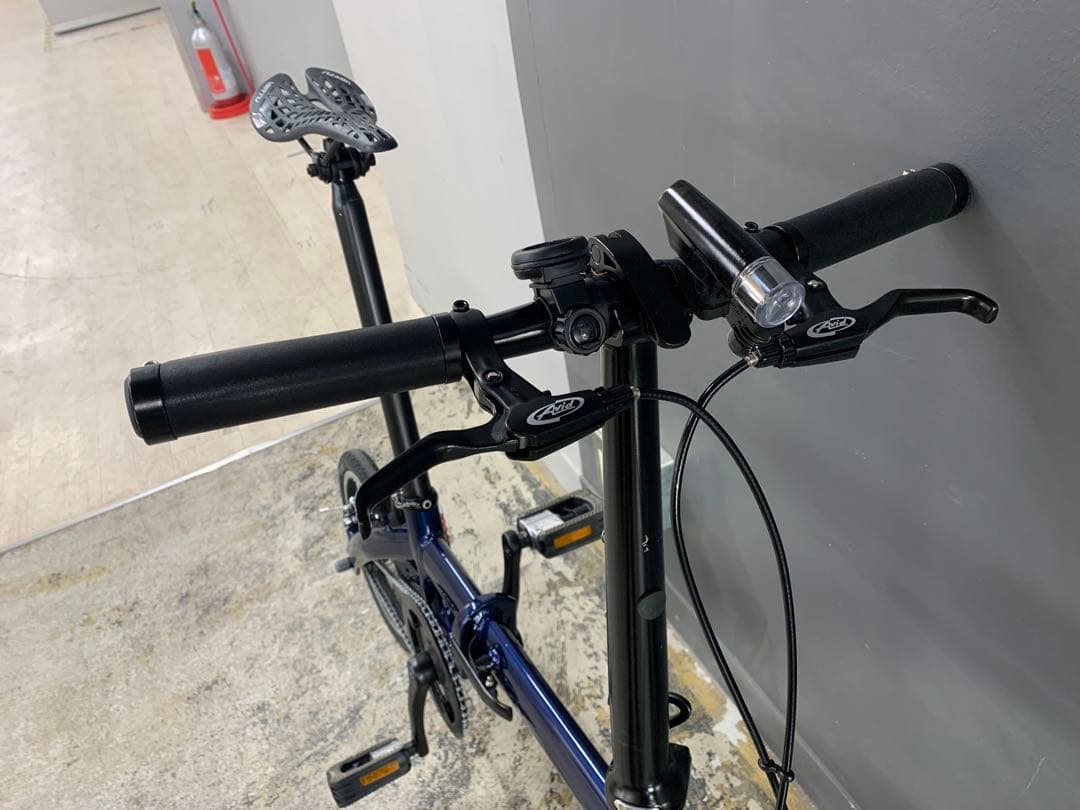 ルノーLight8のOEM車体★8kg★再塗装★オマケ付き★14インチ