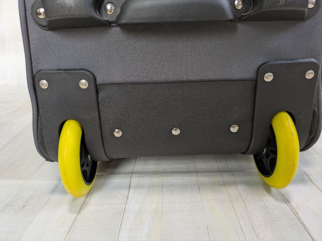 フォルクルVÖLKLの トラベルウィールスポーツバッグ グレー ボストンバッグ