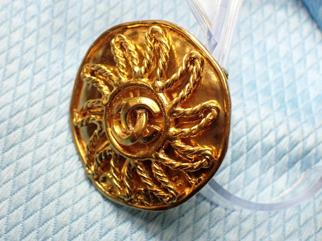 ●CHANEL シャネル●ブローチ●1994年秋冬●45.8 x 46.3 mm