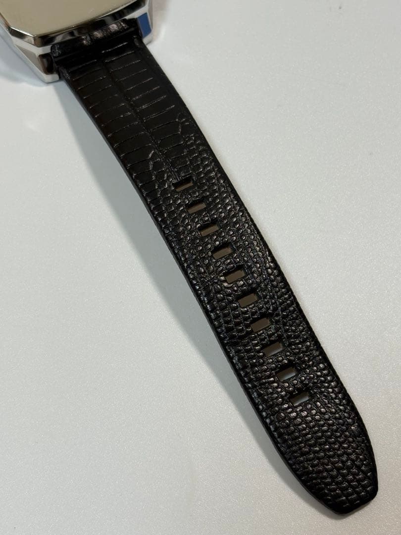 【美品】DIESEL ディーゼル D.V.A DZ-2153 革ベルトブラック