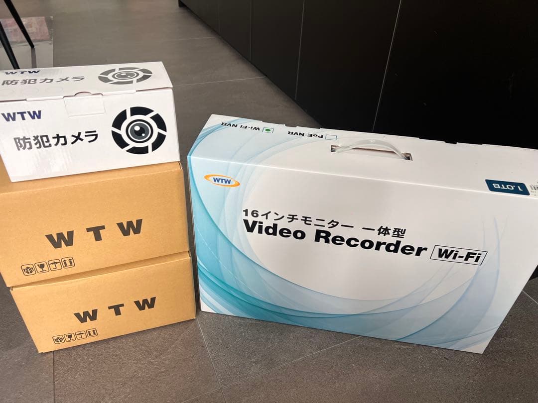 WTW 塚本無線 防犯カメラ（モニター・ゴマ5Plusカ3台・標準カメラ1台）