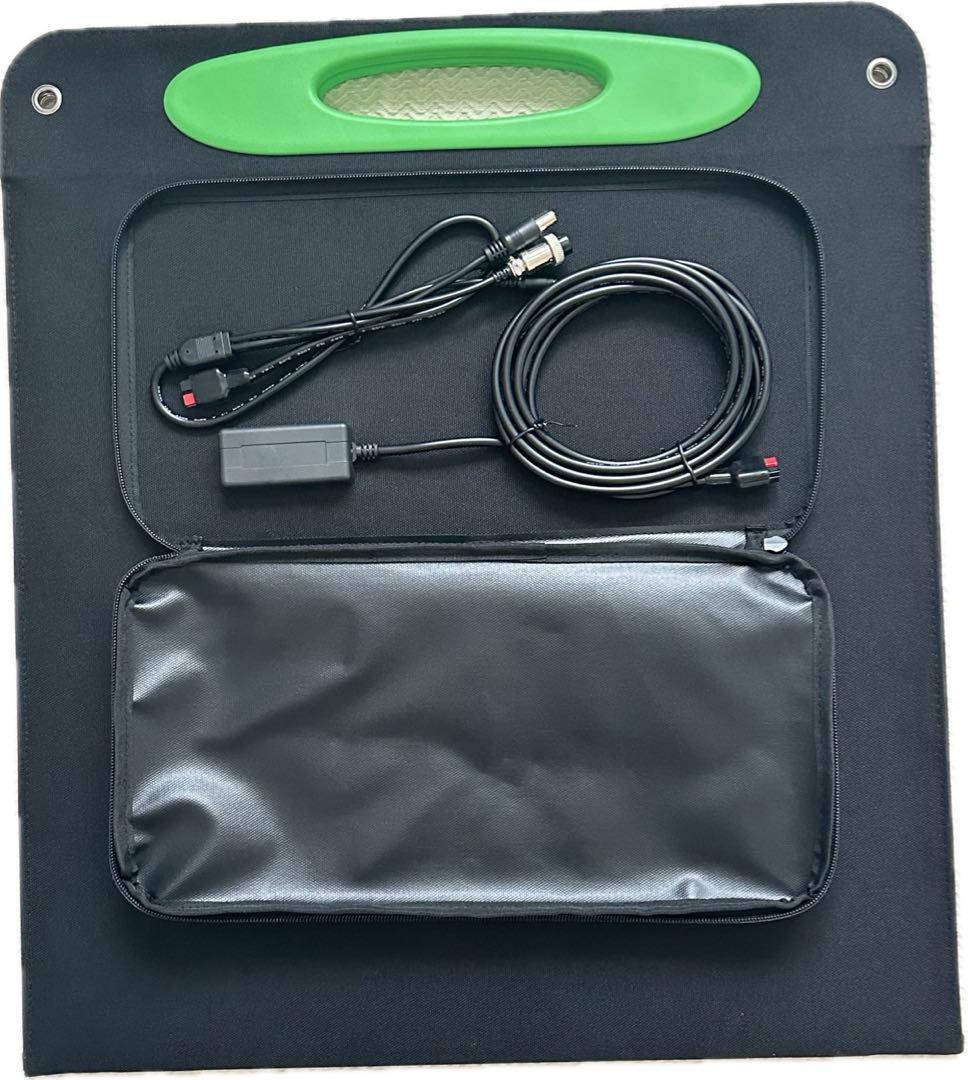 【ソーラーパネル】折りたたみ式　ソーラー　節電　ポータブル電源　エコ　災害 防災