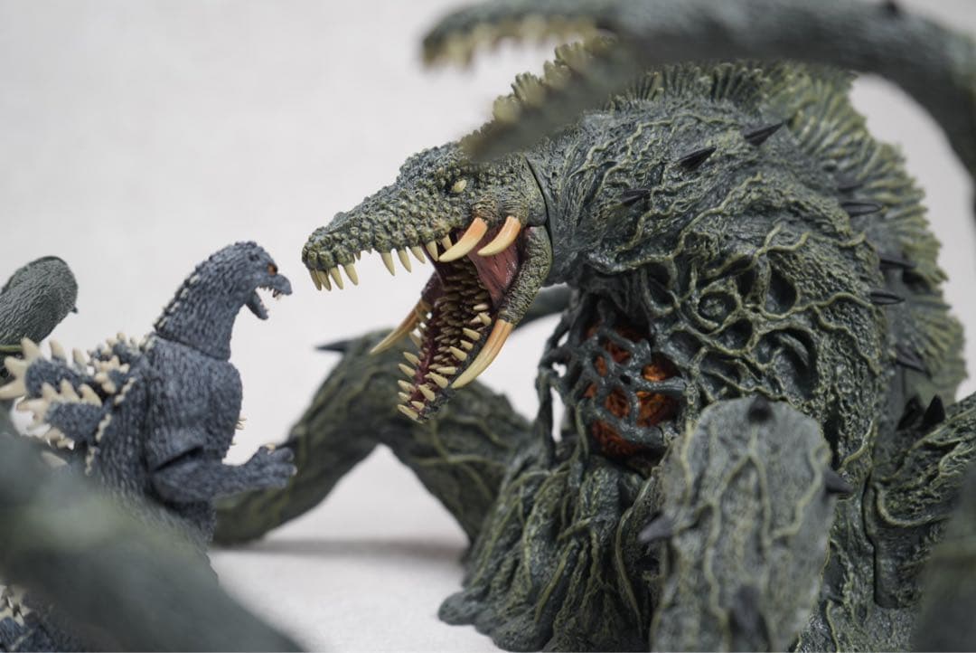 東宝怪獣コレクション ビオランテ ゴジラ 2体セットデアゴスティーニ 茨木彰