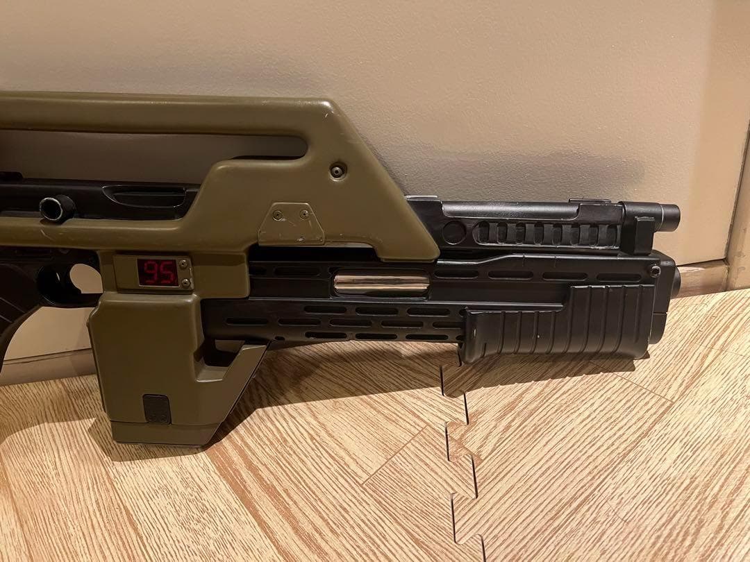 エイリアン２ １/１スケールＭ４１Ａパルスライフル ハリウッドコレクティブルズ