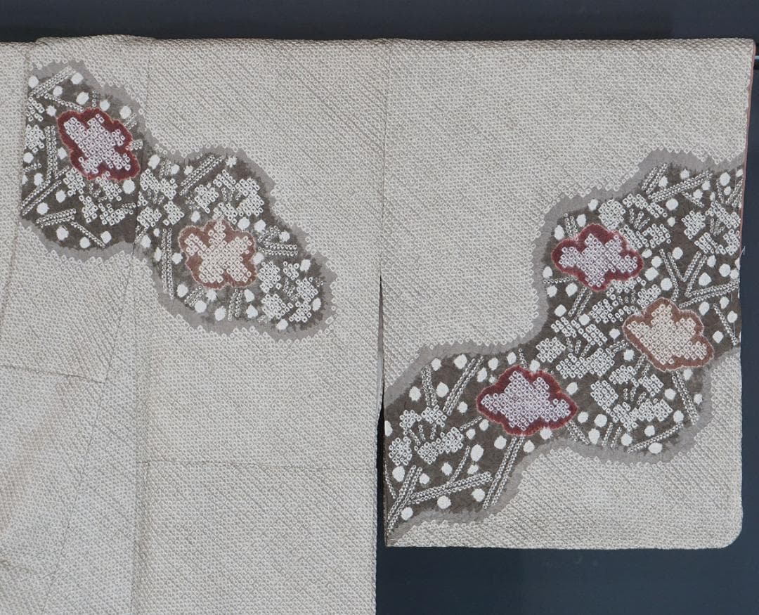 躾糸付未使用　総絞り　ブラウンゴールド　正絹訪問着　160cm　a650