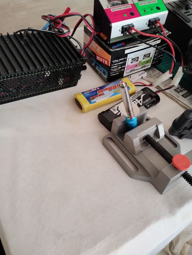 始動・稼働確認済み、京商製２速式エンジン ラジコンカー 本体と付属品