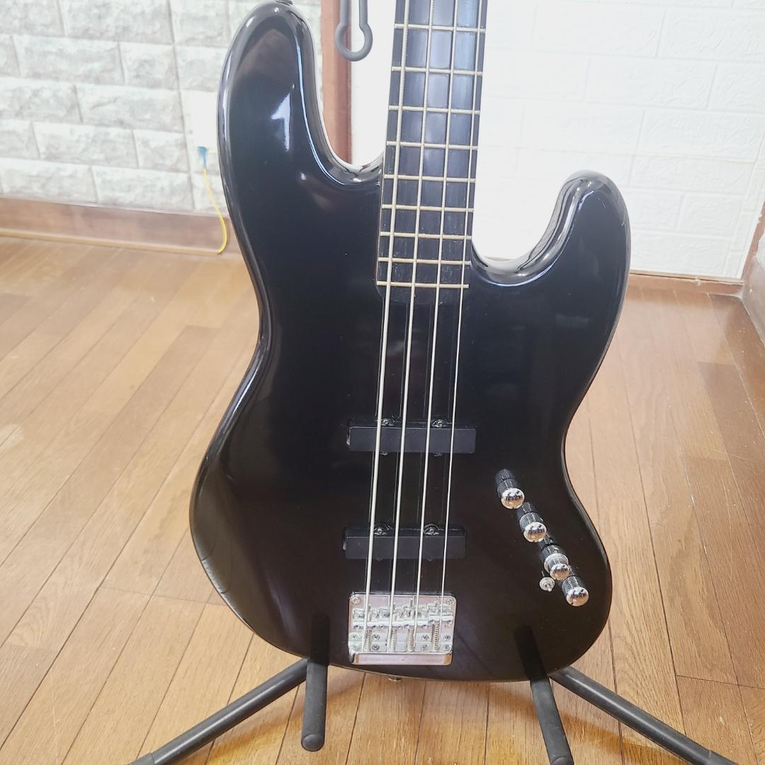 ベース Squier by Fender Active Jazz Bass PR839