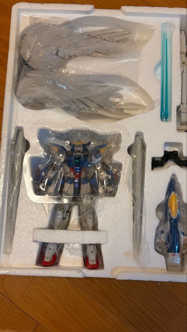 メタルビルドウィンガンダムゼロ