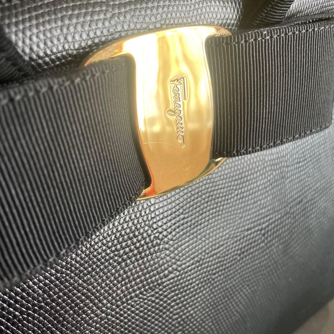 フェラガモ Salvatore Ferragamo ヴァラ 2WAYハンドバッグ