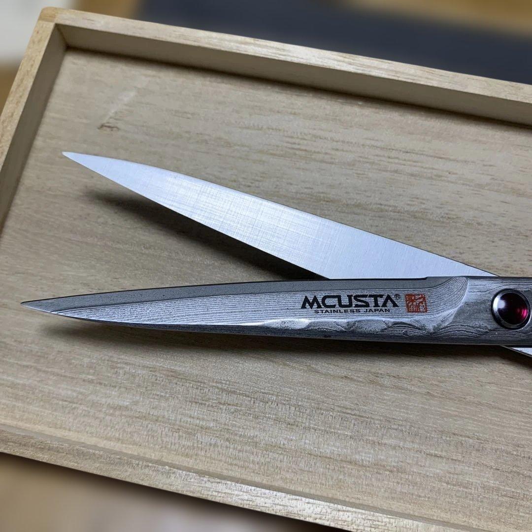 MCUSTA 関の刃物　蝶　エムカスタ