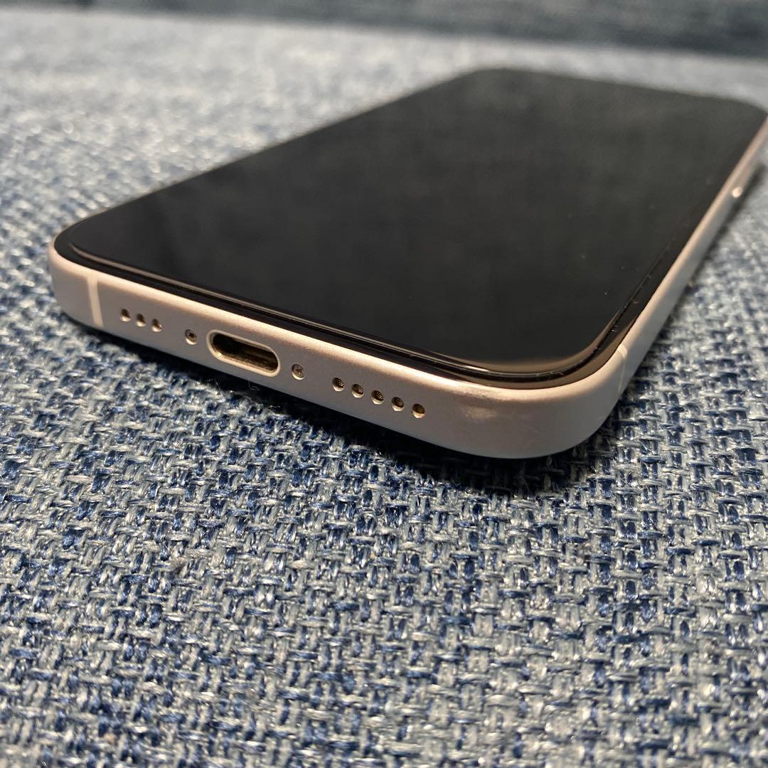 iPhone15 256 / ホワイト/ インカメ不良　Face ID使えます