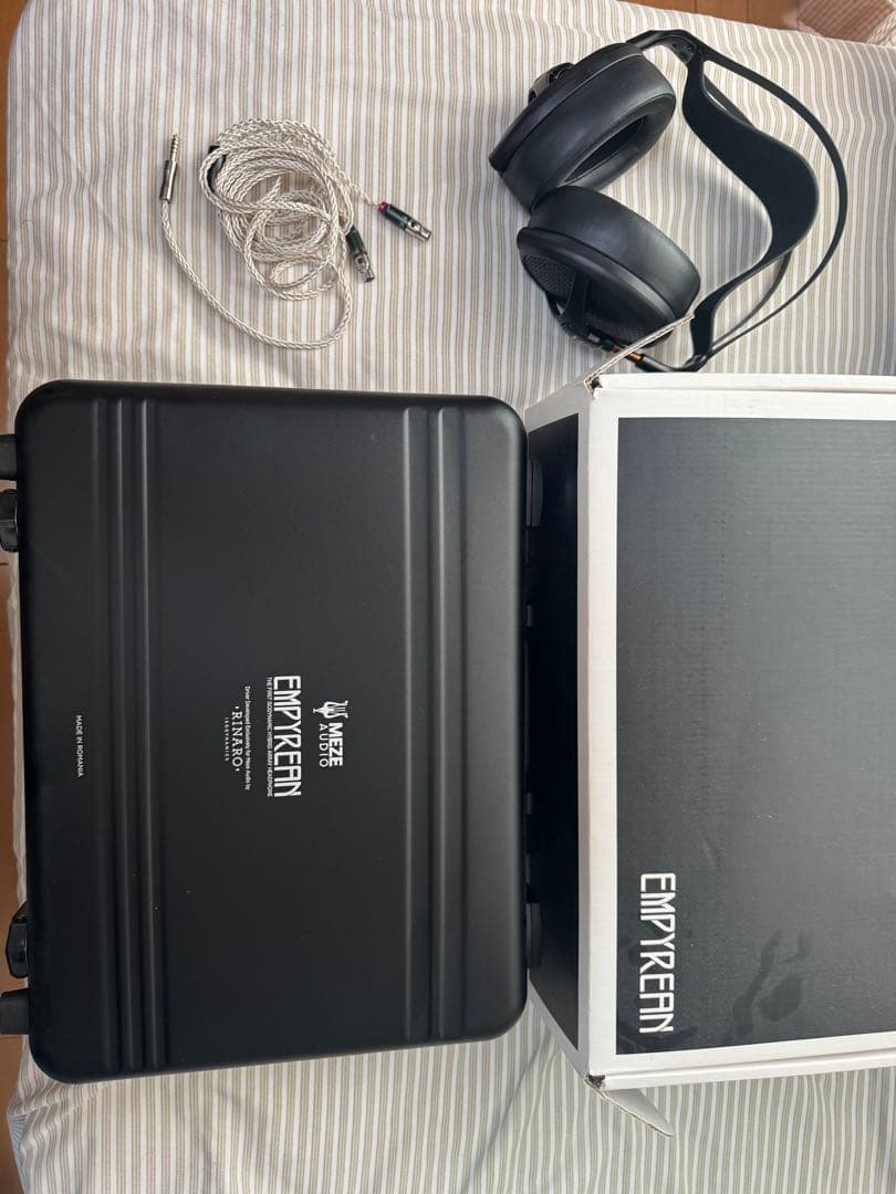 ヘッドホン Meze Audio Empyrean JET BLACK