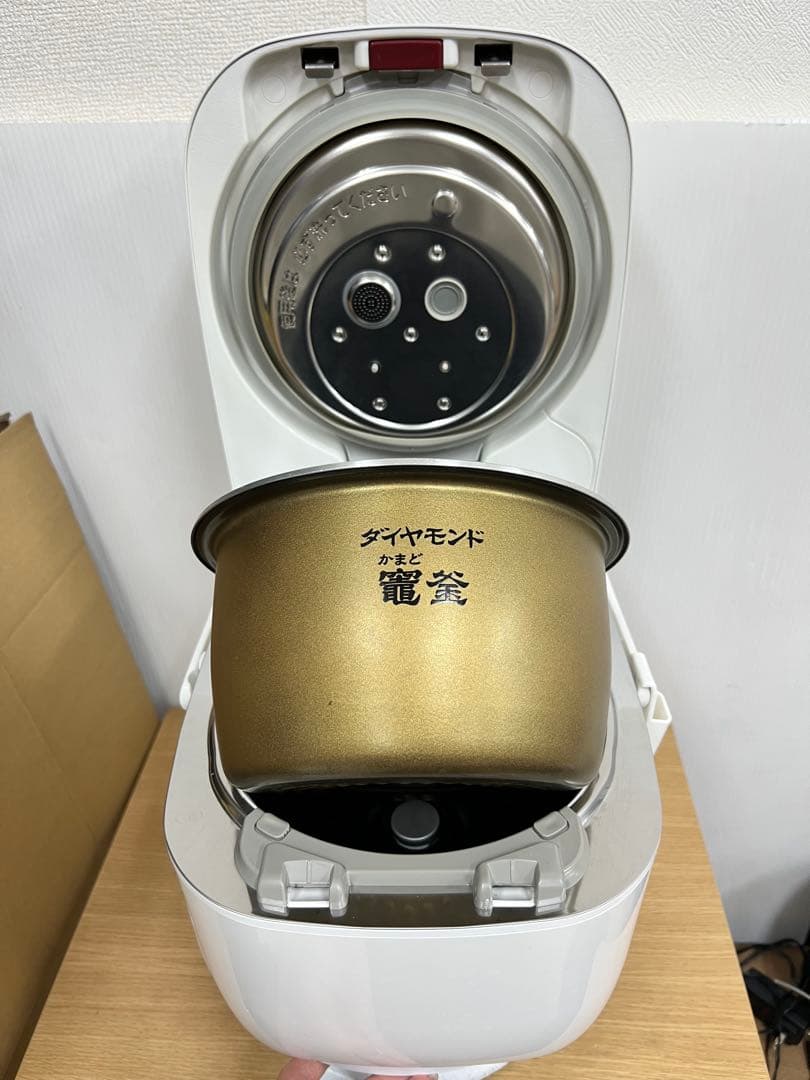 Panasonic 可変圧力IHジャー炊飯器 SR-PW106 2017年製