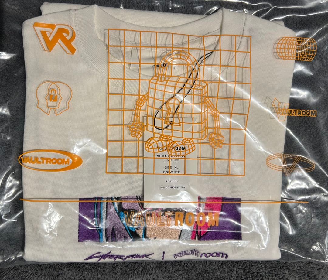 VR × CYBERPUNK LUCY TEE / WHT