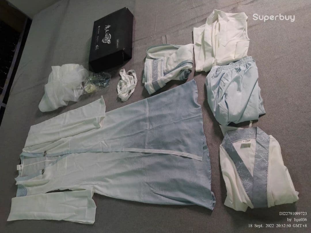 魔道祖師 藍湛 藍忘機コスプレ衣装  喵屋小铺製 成年 
公式正規品 新品未開封