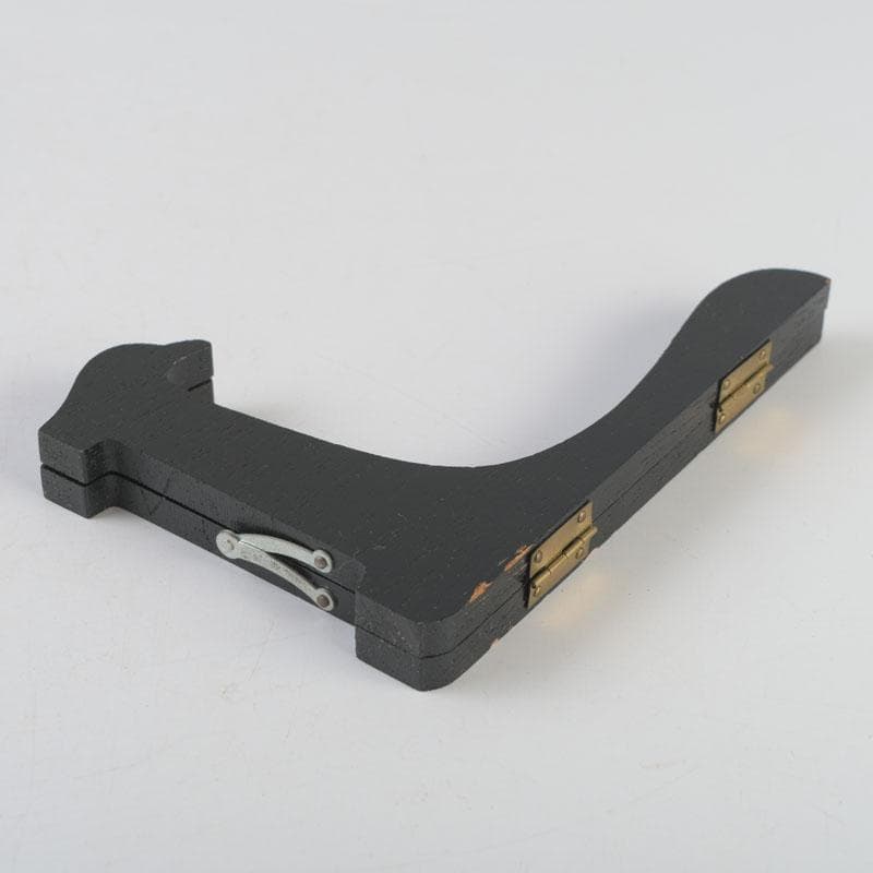 九谷焼　九谷美陶園造　色絵　龍文盤　飾皿　皿立付　共箱　V　8631