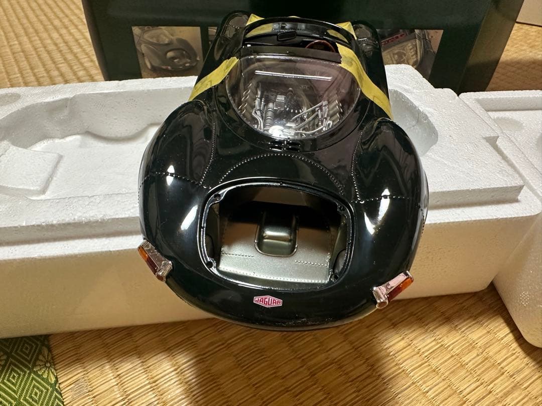 AUTOart オートアート1/18 JaguarXJ 13GREEN ジャガー