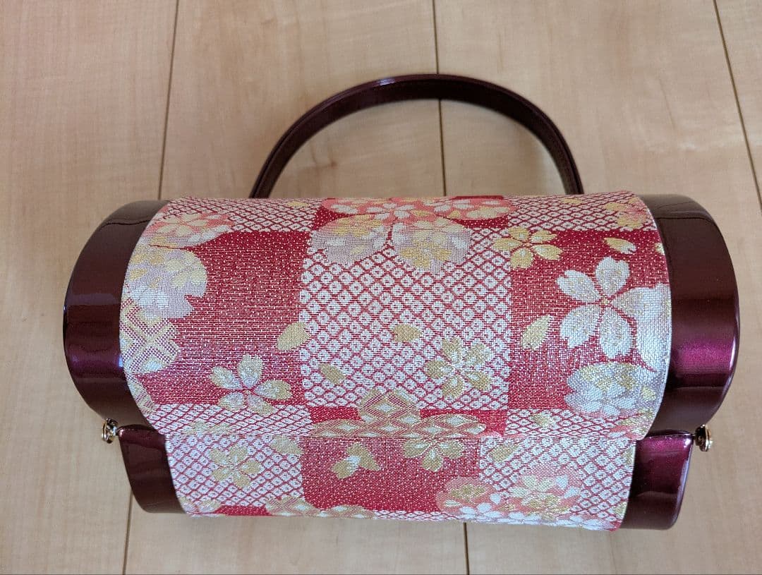 華やかでかわいい花柄 クリームピンクの振袖と小物フルセット バック 草履 髪飾り