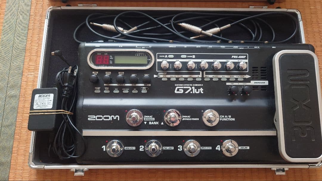 ZOOM G7.1ut マルチエフェクター