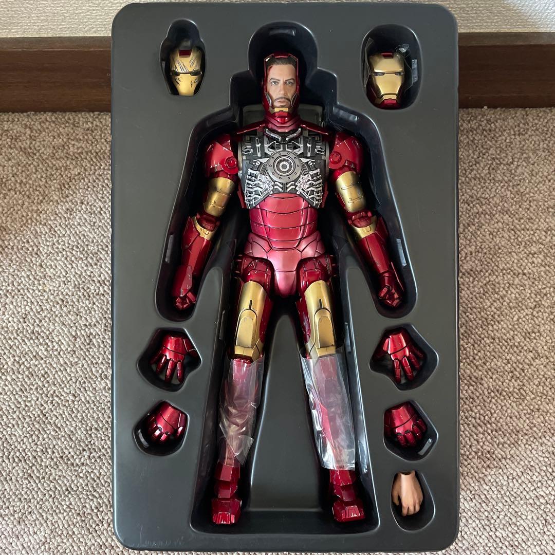 【レア】 アイアンマン　マーク３（バトルダメージ版）ホットトイズ