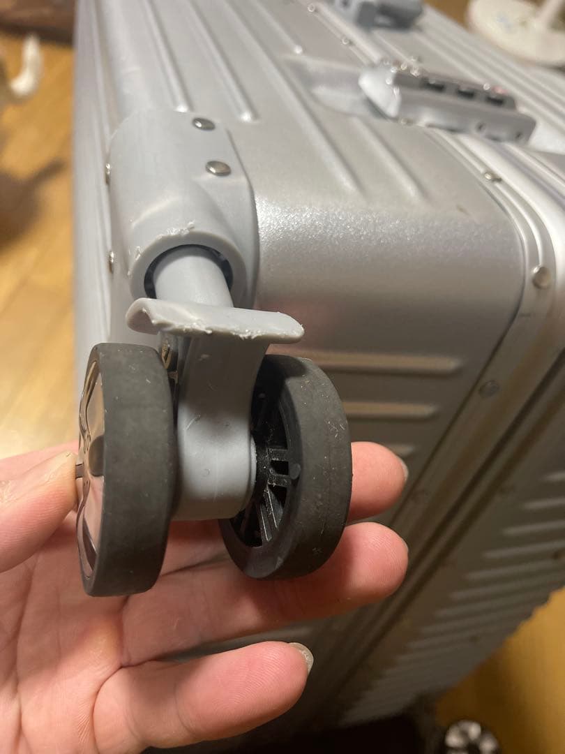 Roamifyland　大型　アルミフレームタイプ キャリーケース 軽量