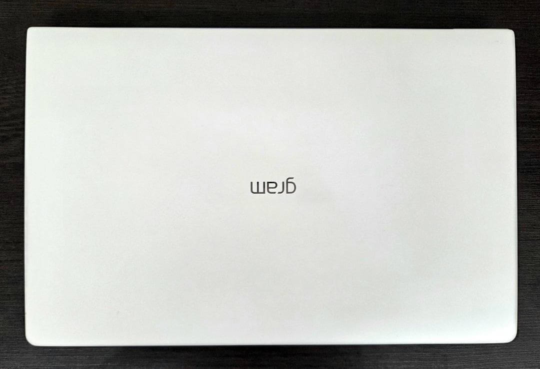 LG gram 14インチ/ i5 / 16Gb / 256Gb / Win11