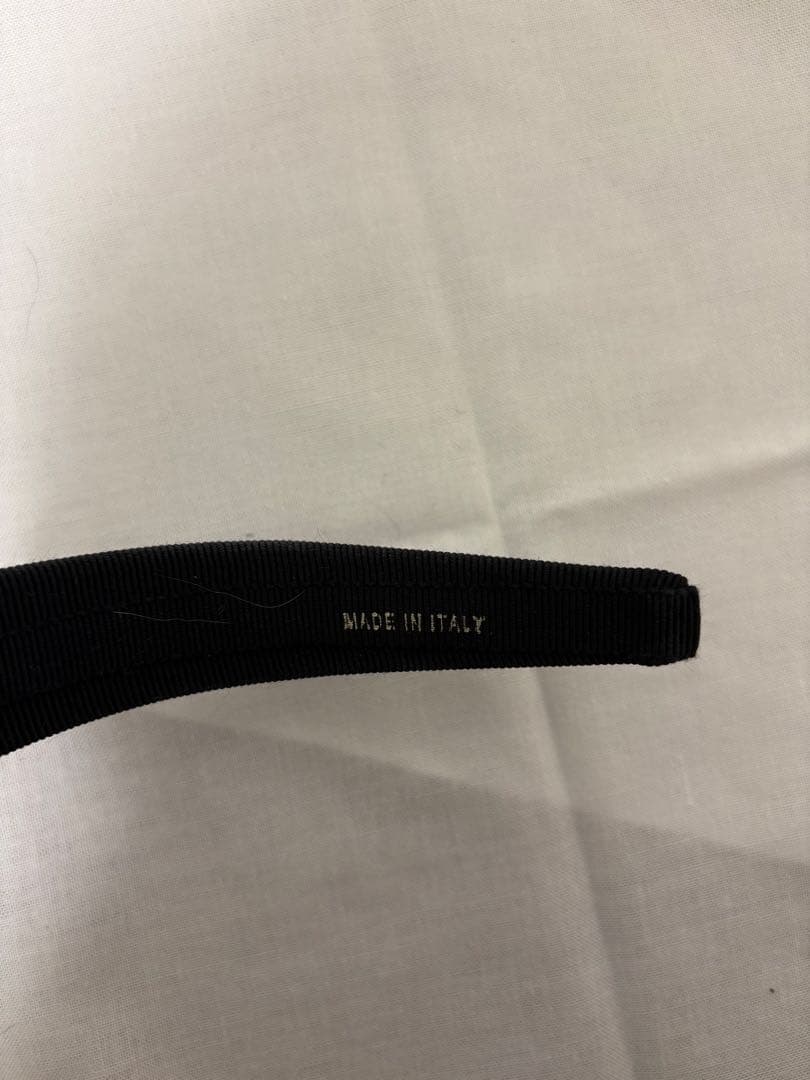 Ferragamo フェラガモ カチューシャ ブラック ゴールド