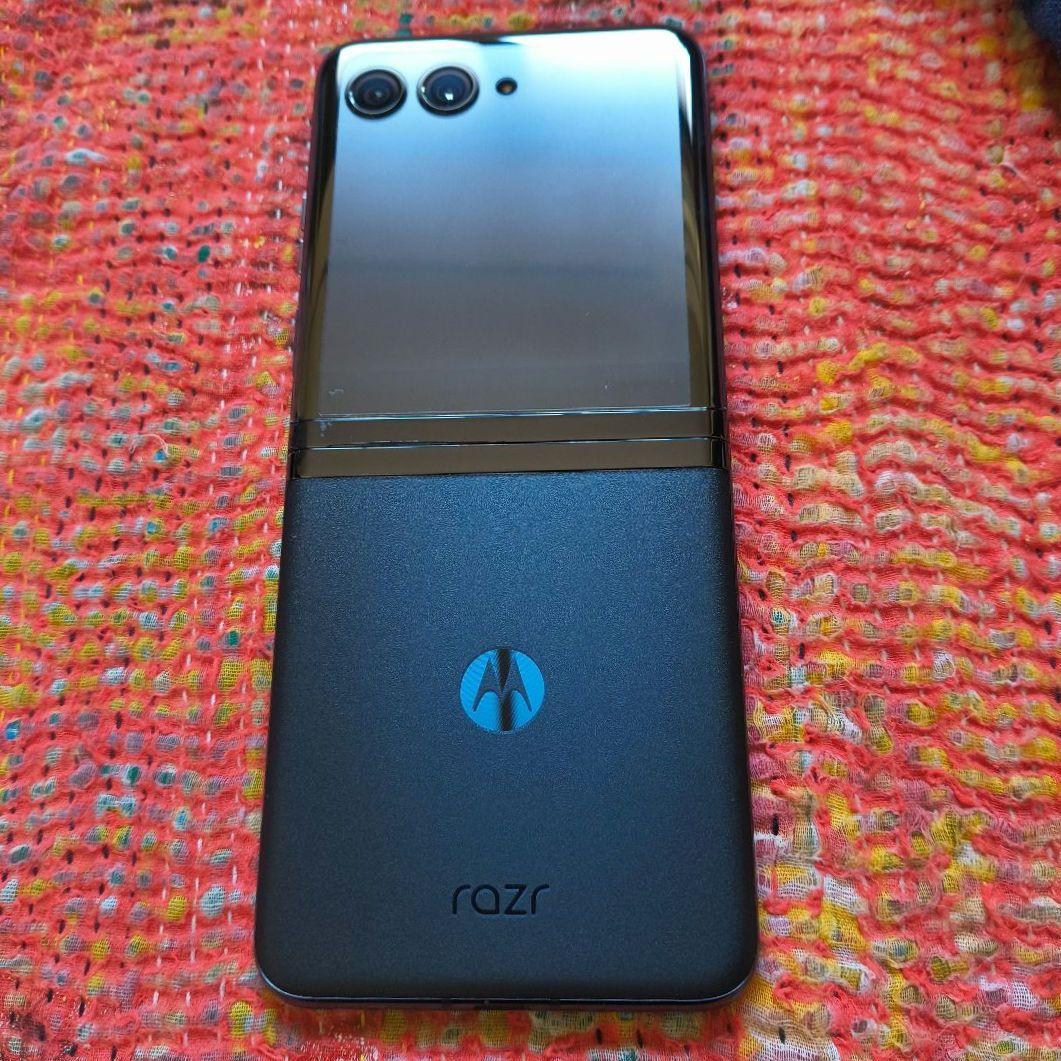 Motorola razr 40 ULTRA SIMフリー アラミド繊維ケース付