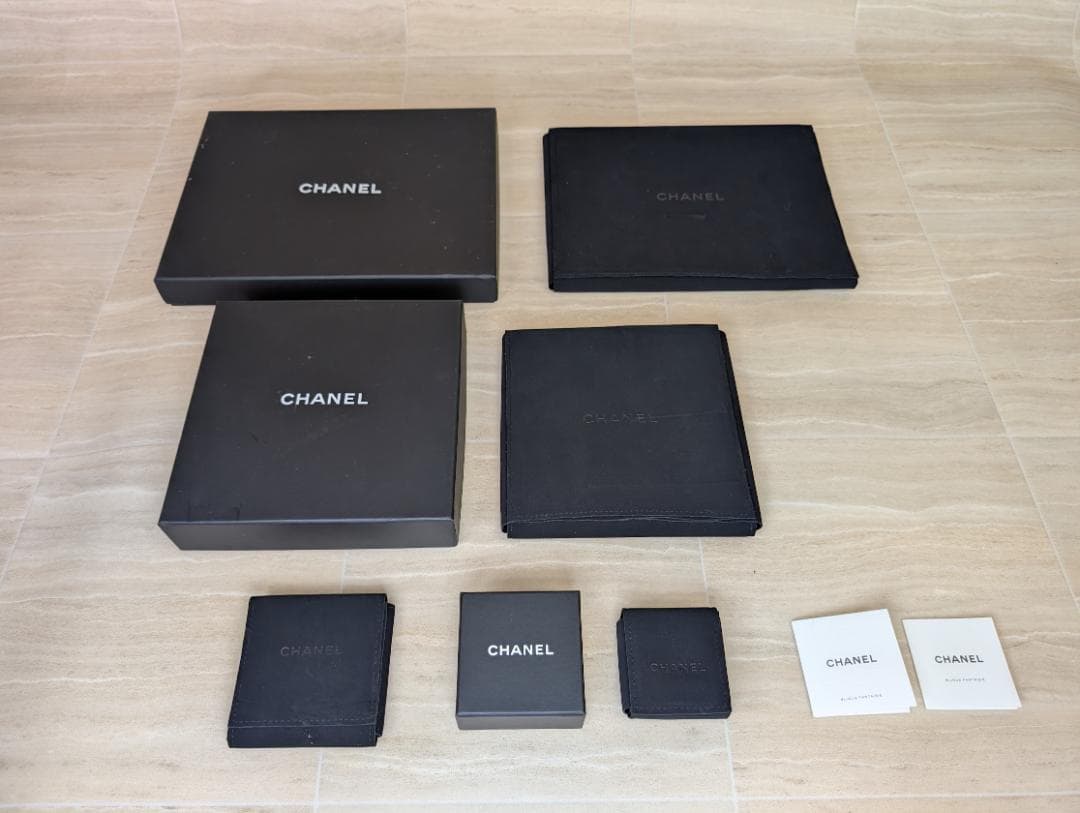 シャネル　CHANEL　アクセサリー入れ　ケース　空箱　デニム地　ベロア　黒