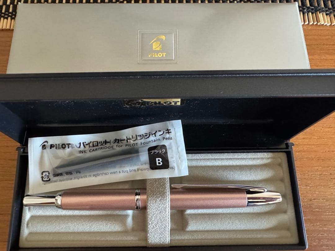 PILOT 万年筆 キャップレス デシモ シャンパンピンク