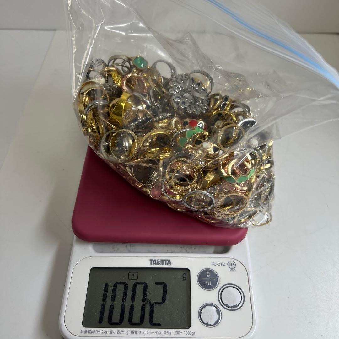指輪で　色々　1002g 東な8-0110①