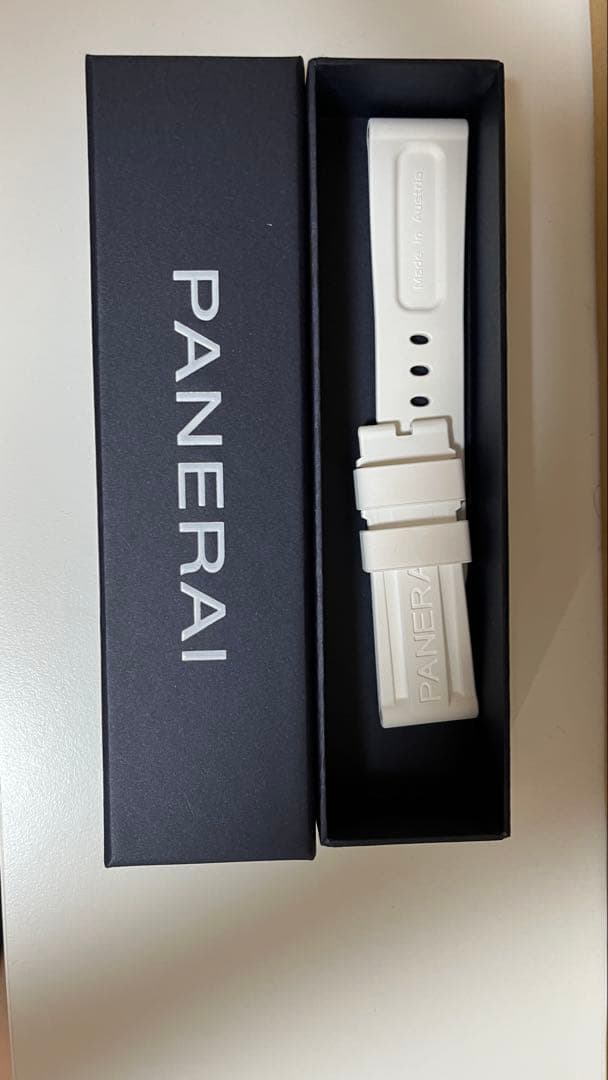 ド*プ様 【OFFICINE PANERAI】 44m用ラバーベルト／ホワイト