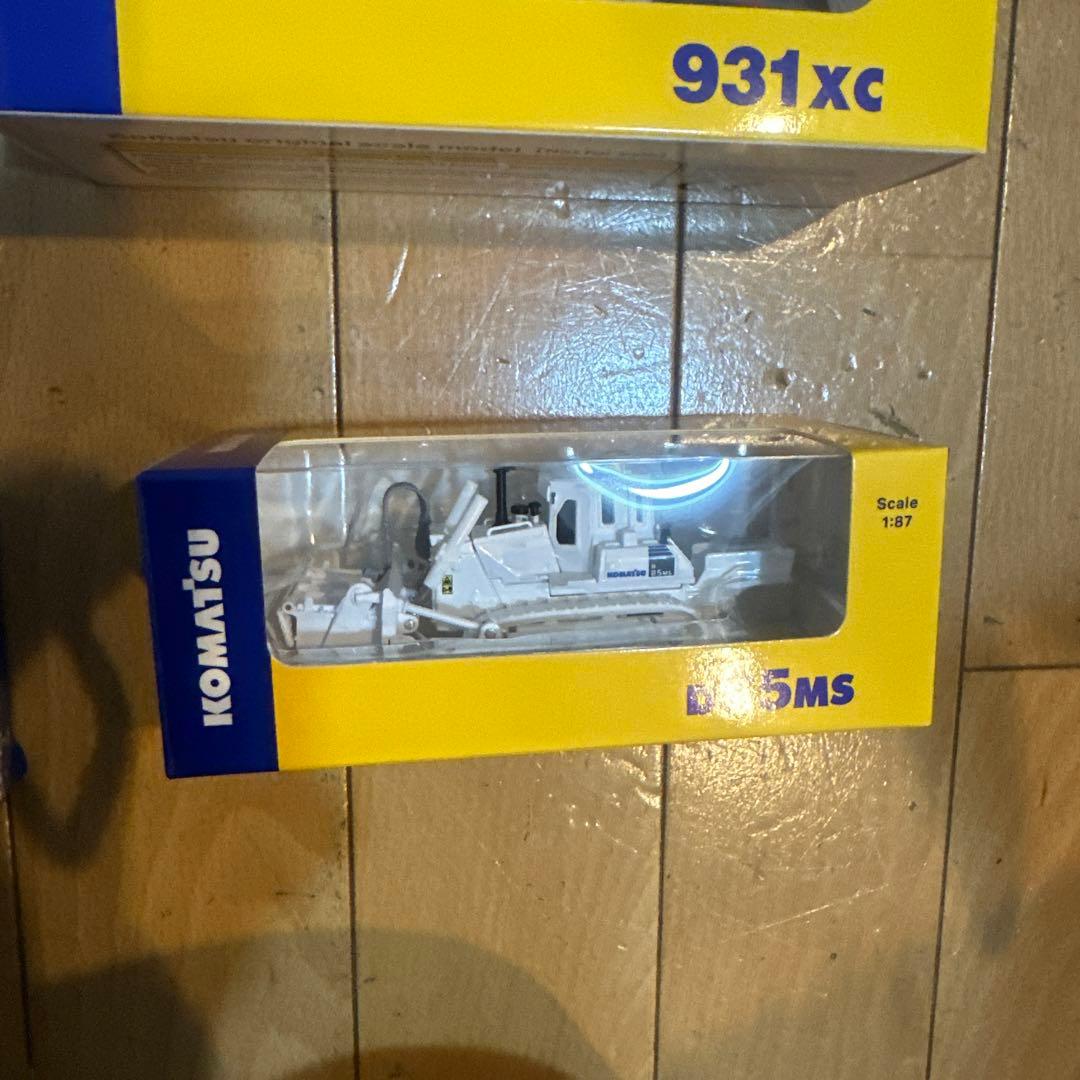 コマツ ミニカーセット最新以外11種　HＯサイズ　株主優待　オリジナル非売品